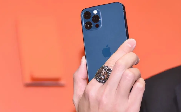 曲靖苹果手机维修分享iPhone12系列重启方法教程 